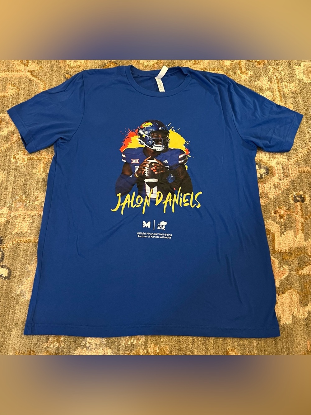 Kansas Jayhawks Jalon Daniels Shirt Men’s Size XL Color Blue